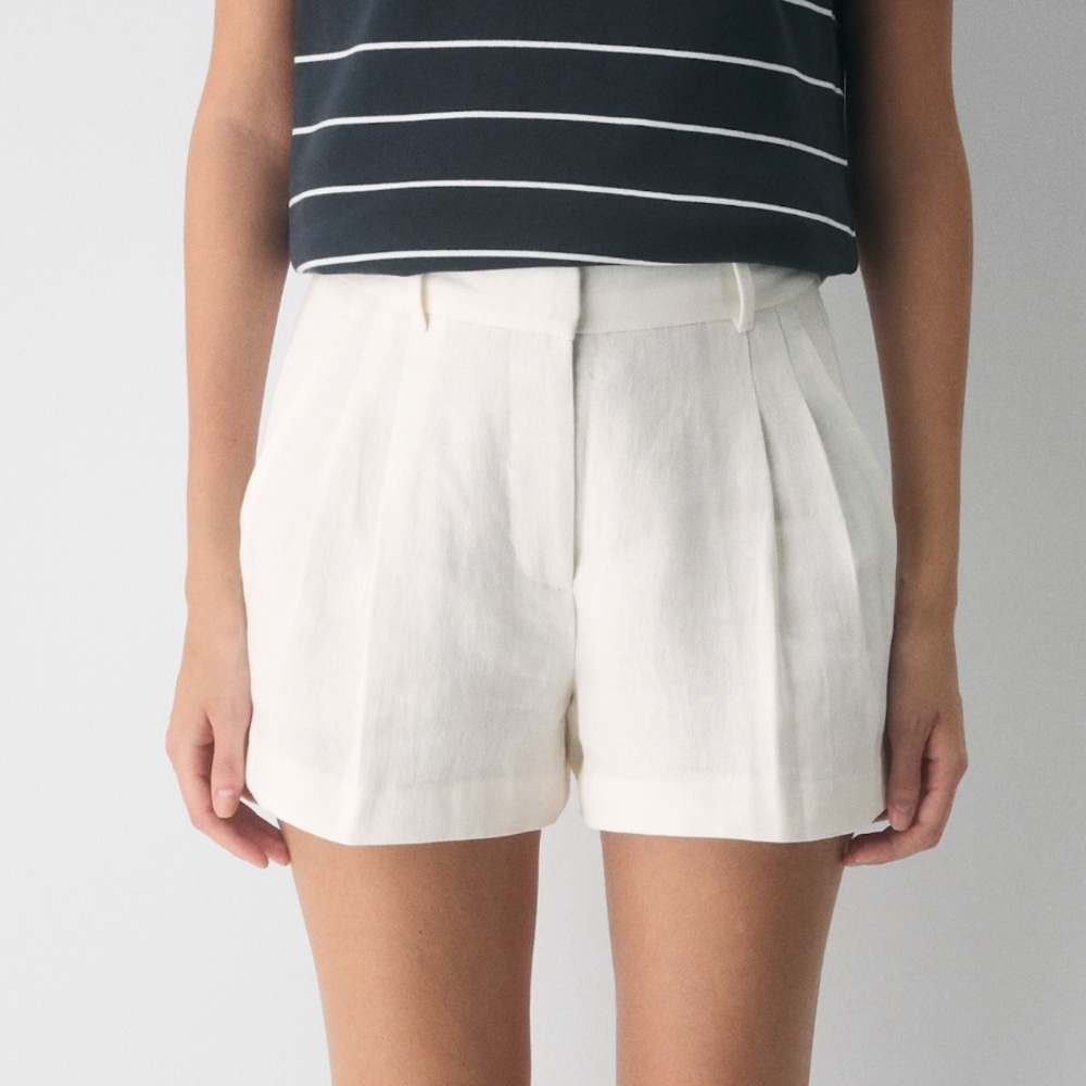 Aritzia Effortless Shorts - PowerLinen